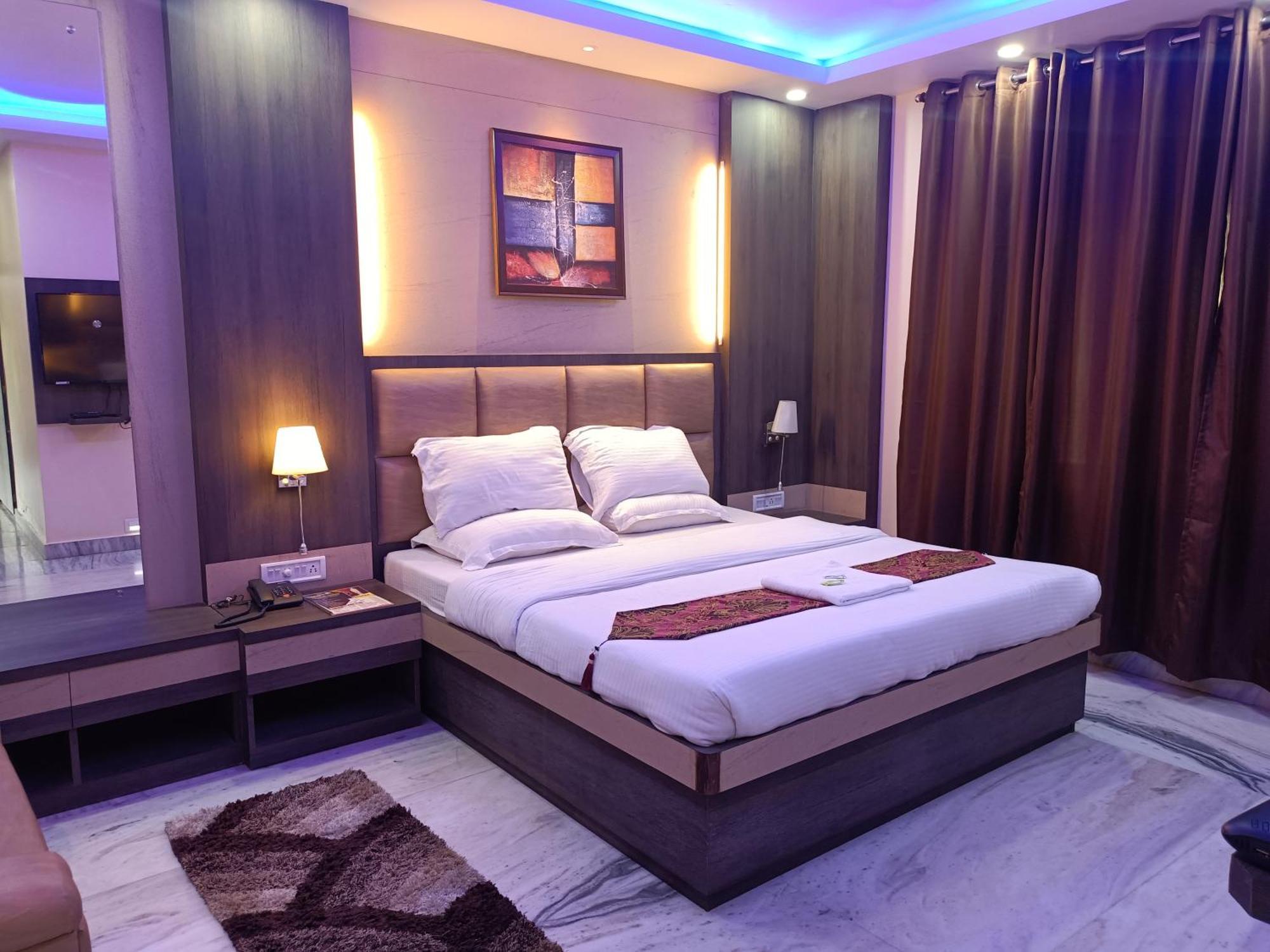 Hotel Sudakshina By Roh Silchar Exteriör bild